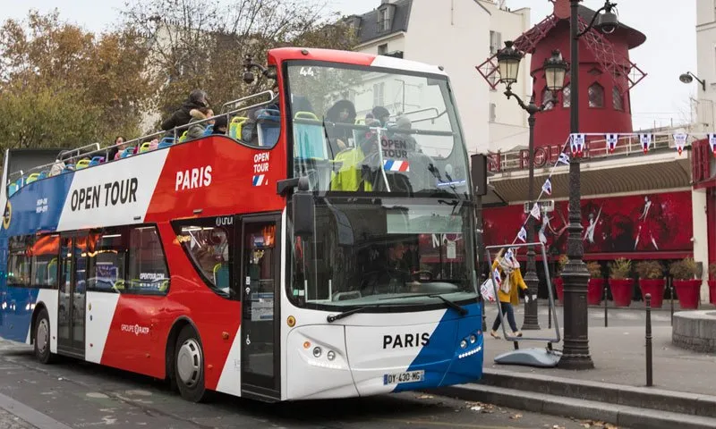 Francia-Paris-Bus-01