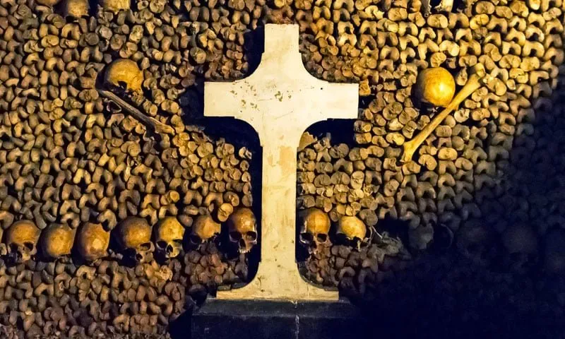 Francia-Paris-catacumbas-02